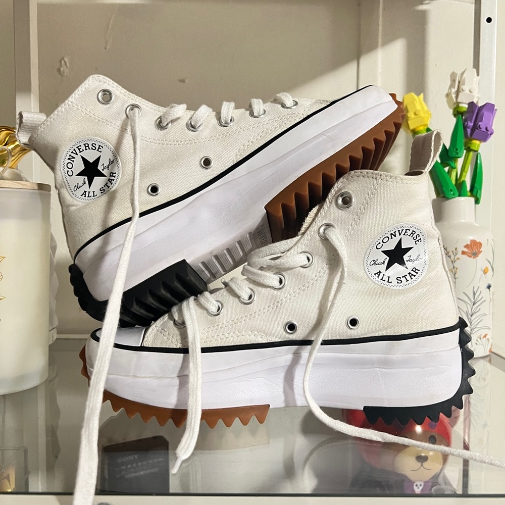 Converse Run Star Hike